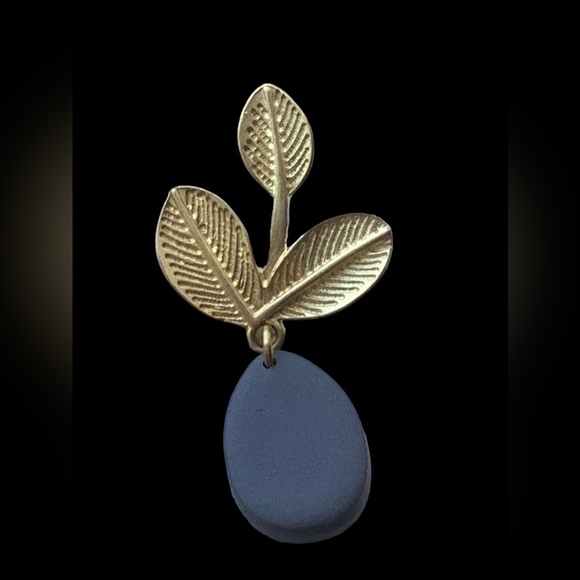 DAISY LANE STUDIOS Matte Gold Gray Teardrop Dangle Post Earrings Woman’s Jewelry - Picture 4 of 5